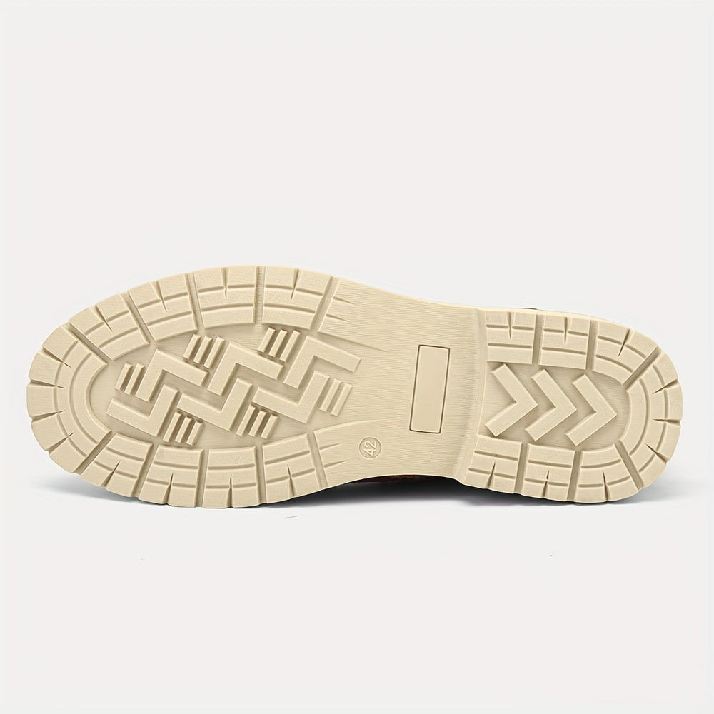 Men Vintage Men Boots with a PU Upper, Rubber Sole, And Inner Zipper