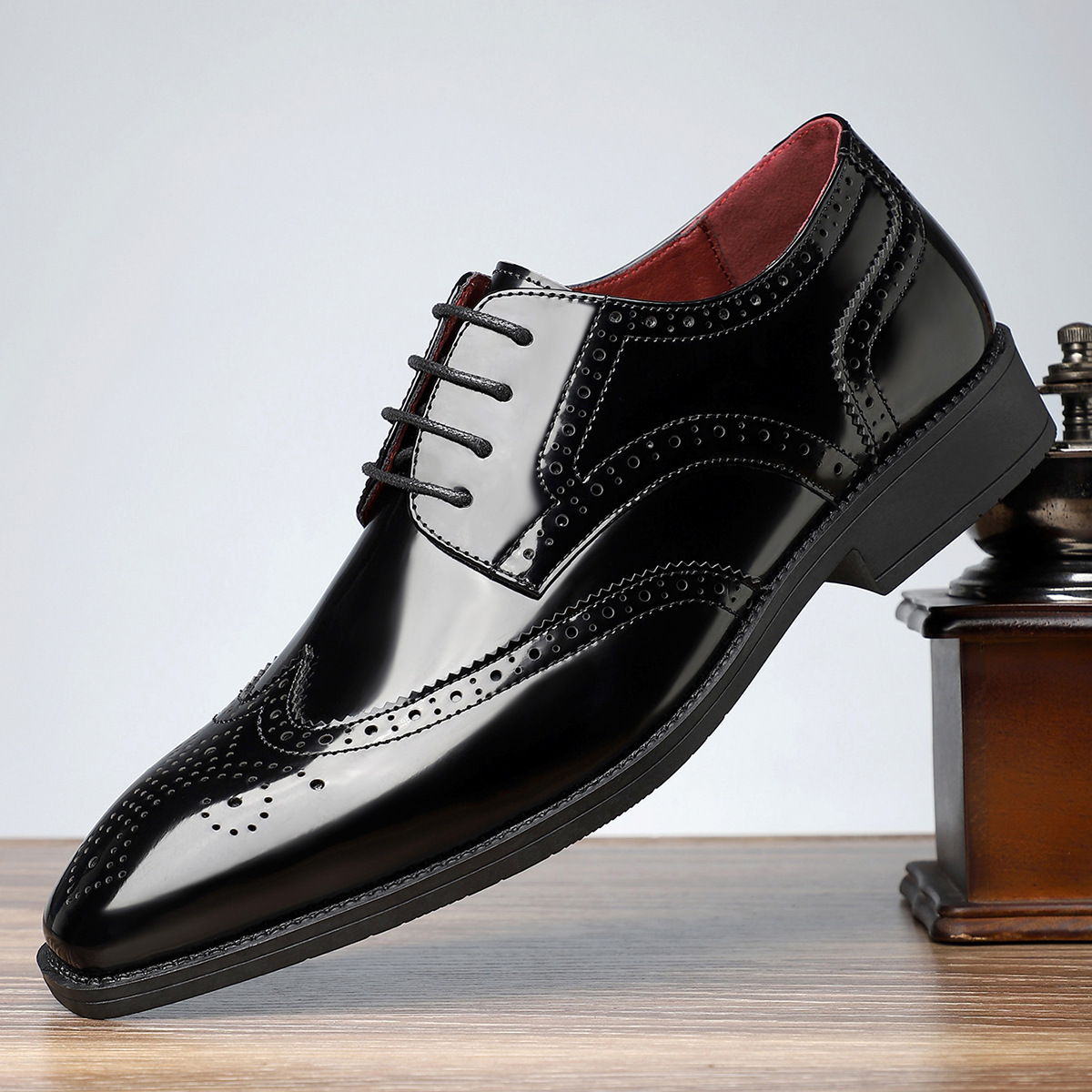 Men’s Dress Shoes – High-Shine Patent Leather, Classic Wingtip Brogue