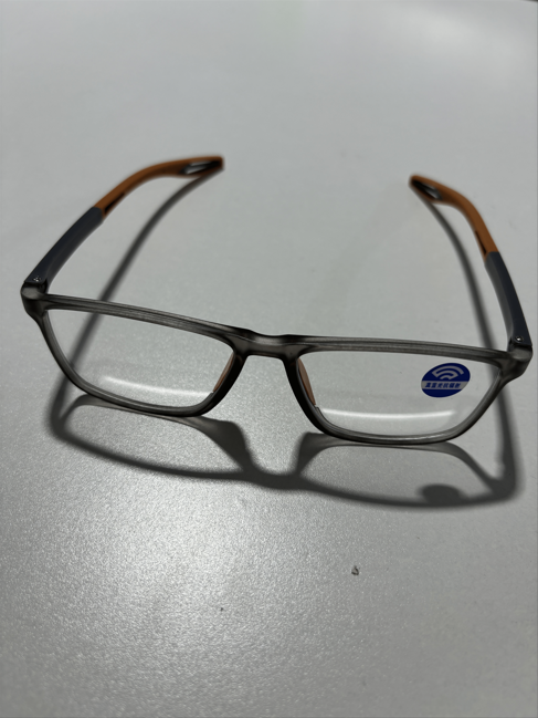 Ultralight Reading Glasses for Women & Men – Niman