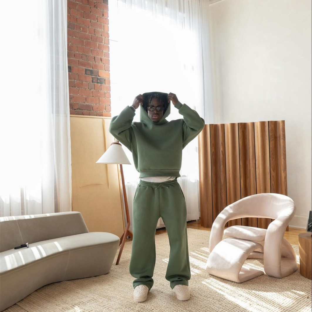 Vero Men’s Tracksuit Set – Stylish and Comfortable Streetwear